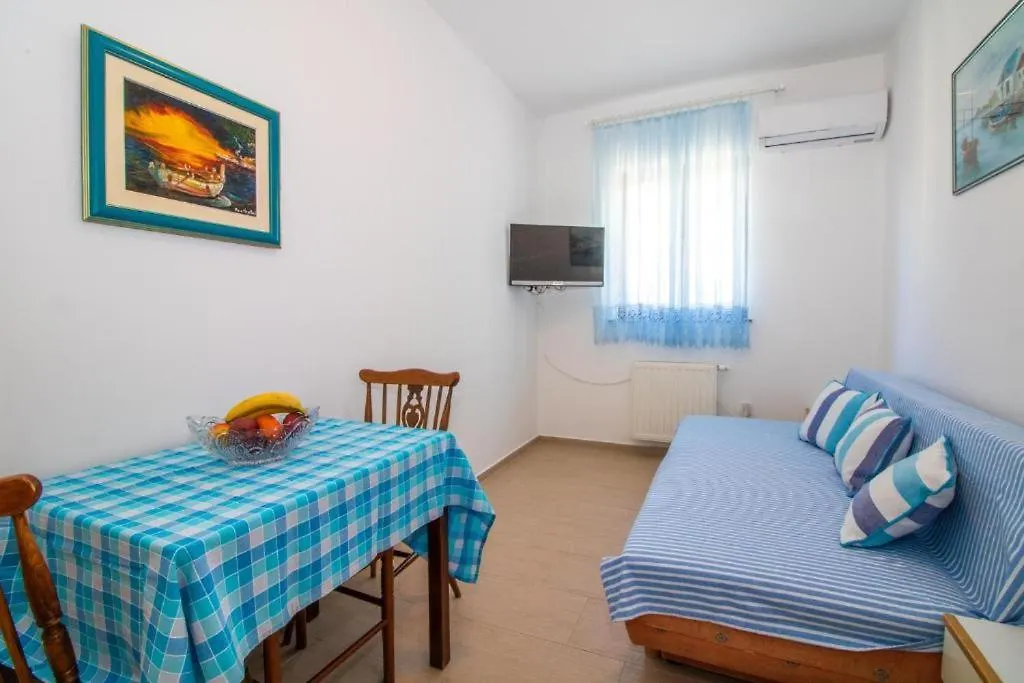 Lucky A2 Apartment Baska